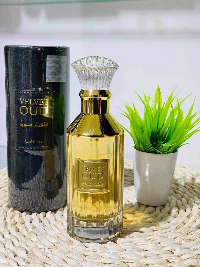 Velvet oud best sale